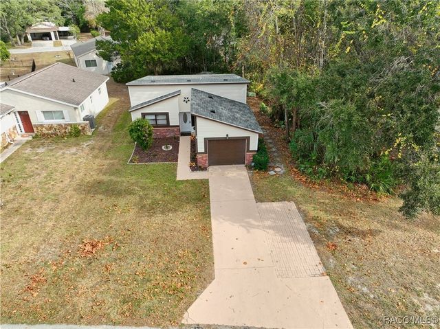 19 Golfview Drive, Homosassa, FL 34446