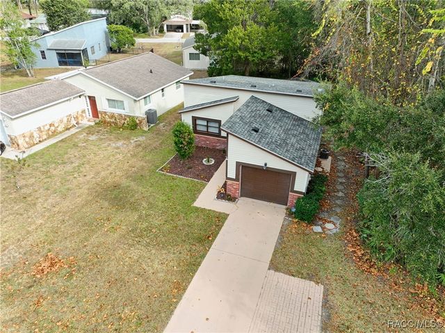 19 Golfview Drive, Homosassa, FL 34446