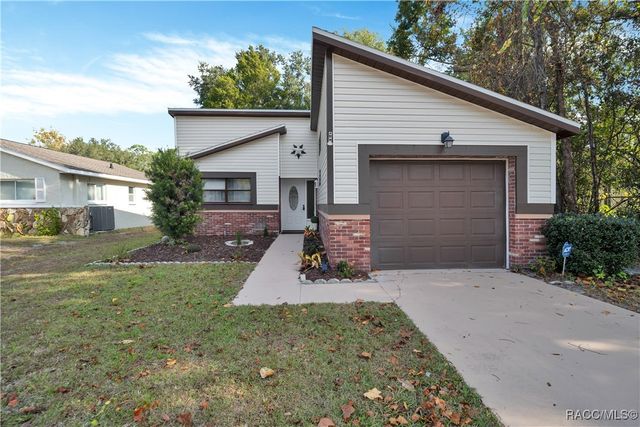 19 Golfview Drive, Homosassa, FL 34446