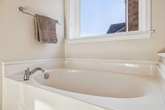 3037 Brookview Forest Dr, Nashville, TN 37211