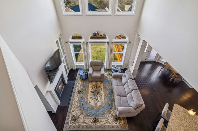 3037 Brookview Forest Dr, Nashville, TN 37211