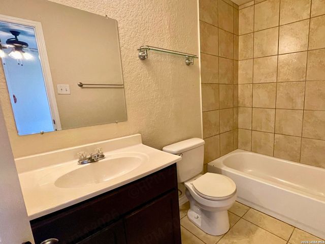4832 APPLESEED CT, San Antonio, TX 78238