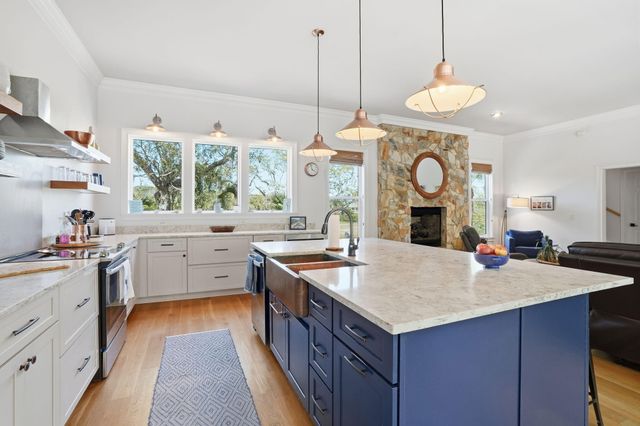 831 Hammocks Way, Edisto Island, SC 29438