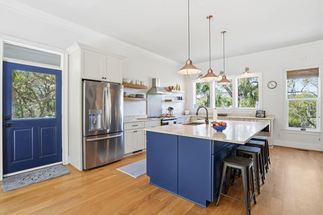 831 Hammocks Way, Edisto Island, SC 29438