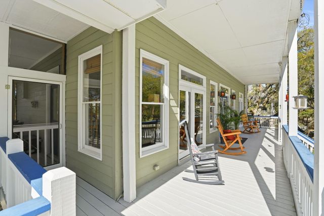 831 Hammocks Way, Edisto Island, SC 29438