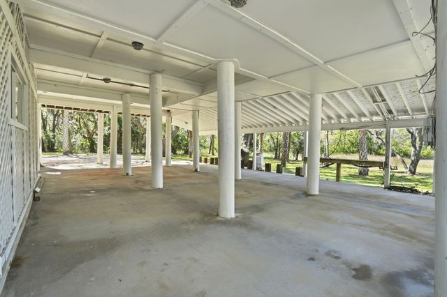 831 Hammocks Way, Edisto Island, SC 29438