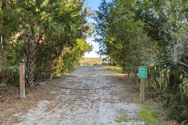 831 Hammocks Way, Edisto Island, SC 29438