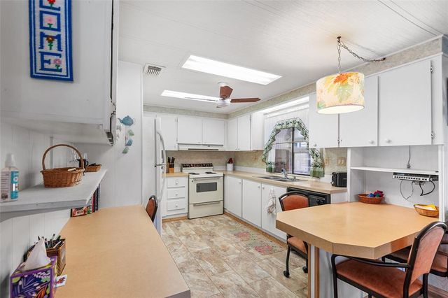 128 LAKE HAZEL DRIVE, Winter Haven, FL 33884