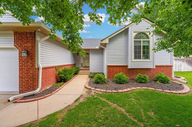 7307 W Barrington Ct, Wichita, KS 67212