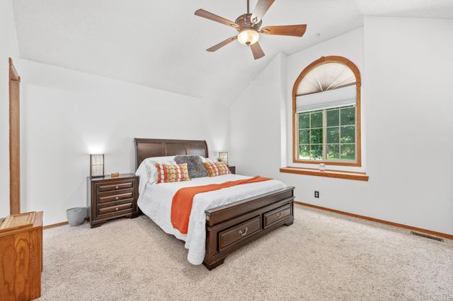 7307 W Barrington Ct, Wichita, KS 67212
