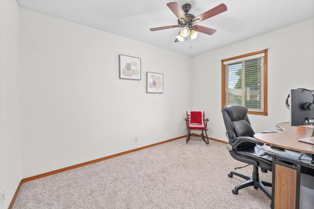 7307 W Barrington Ct, Wichita, KS 67212