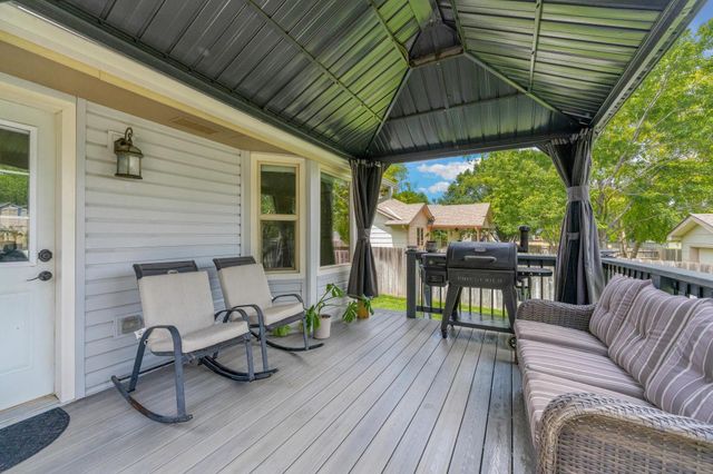 7307 W Barrington Ct, Wichita, KS 67212