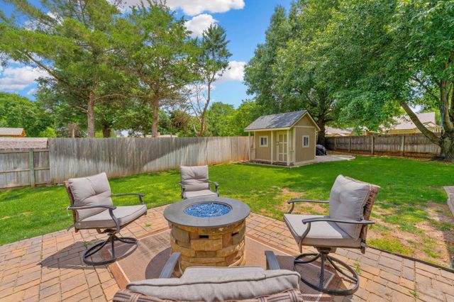 7307 W Barrington Ct, Wichita, KS 67212