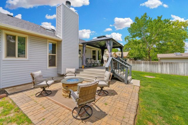 7307 W Barrington Ct, Wichita, KS 67212