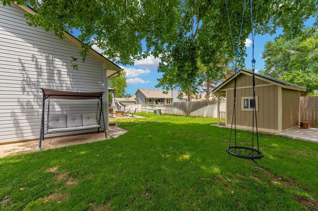 7307 W Barrington Ct, Wichita, KS 67212