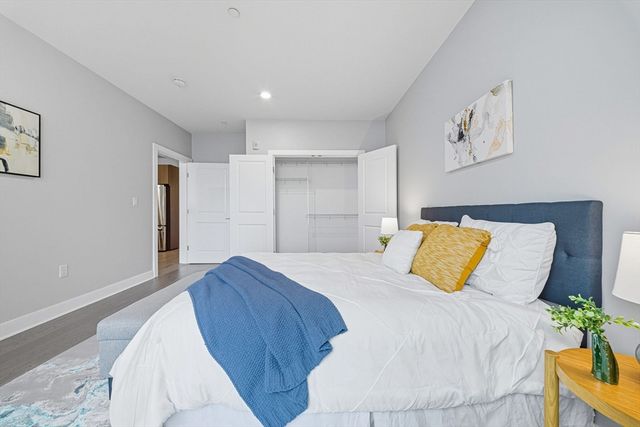 18 Cliveden St 201, Quincy, MA 02169