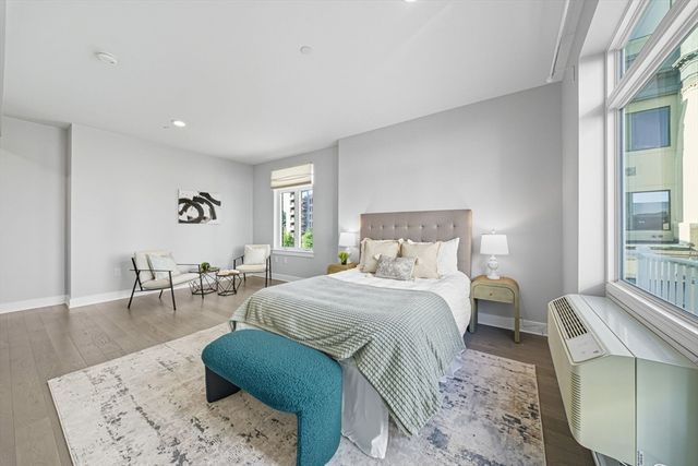 18 Cliveden St 201, Quincy, MA 02169