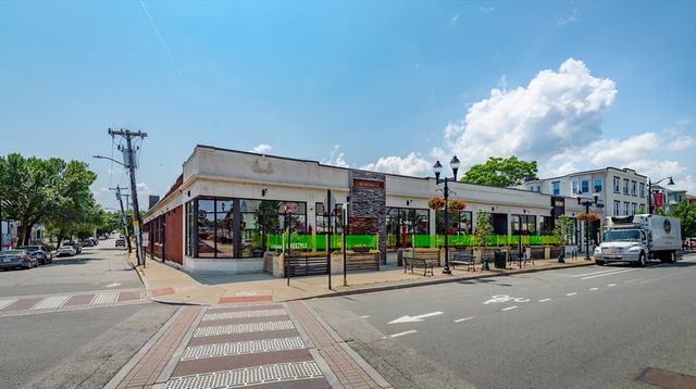 122-126 Broadway, Somerville, MA 02145