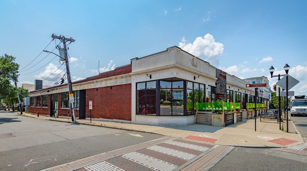 122-126 Broadway, Somerville, MA 02145