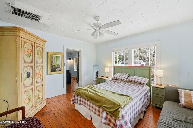 2072 Boones Neck Road SW, Supply, NC 28462