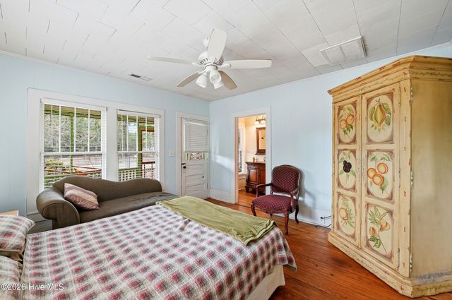 2072 Boones Neck Road SW, Supply, NC 28462