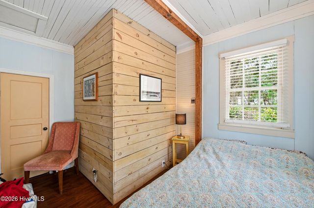 2072 Boones Neck Road SW, Supply, NC 28462