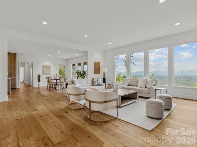 98 Running Ridge Road, Asheville, NC 28804