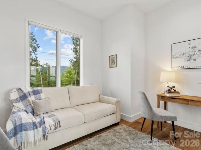 98 Running Ridge Road, Asheville, NC 28804