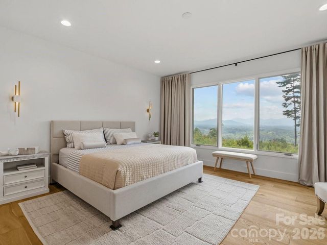 98 Running Ridge Road, Asheville, NC 28804