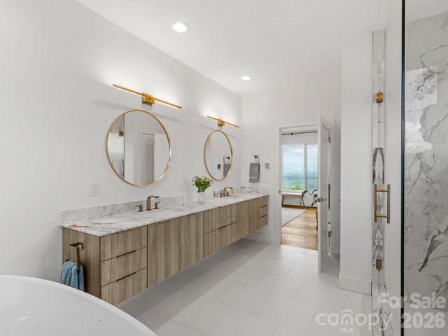 98 Running Ridge Road, Asheville, NC 28804