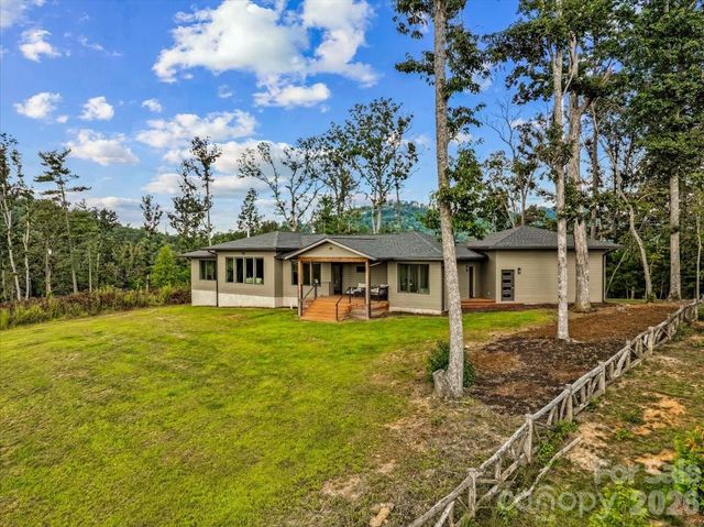 98 Running Ridge Road, Asheville, NC 28804
