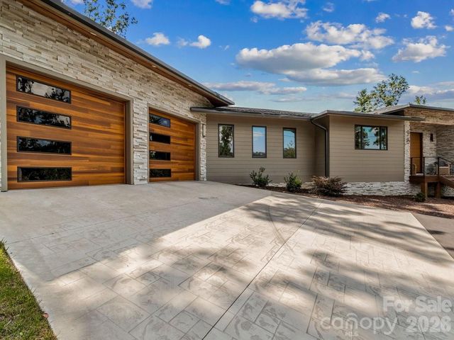 98 Running Ridge Road, Asheville, NC 28804