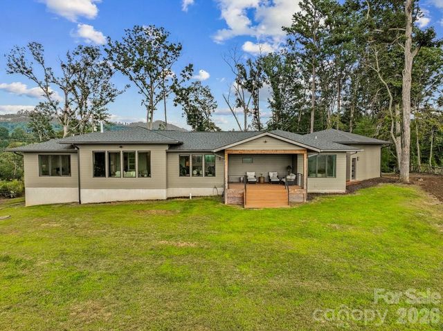 98 Running Ridge Road, Asheville, NC 28804