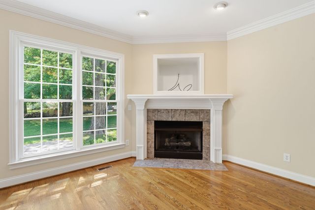 209 Cotton Ln, Franklin, TN 37069