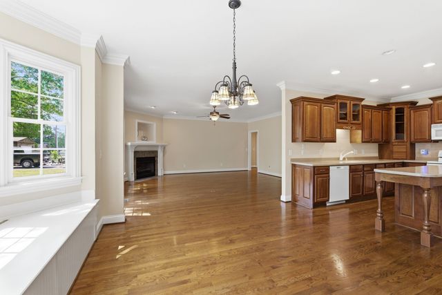 209 Cotton Ln, Franklin, TN 37069