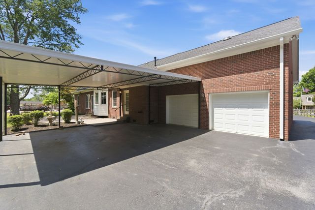 209 Cotton Ln, Franklin, TN 37069