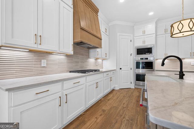5808 Mitchell Street, Flowery Branch, GA 30542