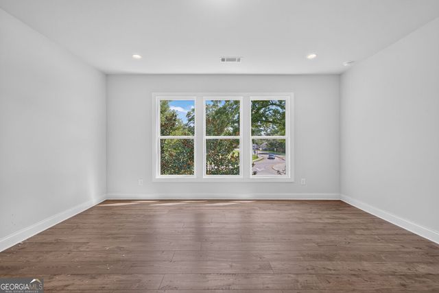 5808 Mitchell Street, Flowery Branch, GA 30542