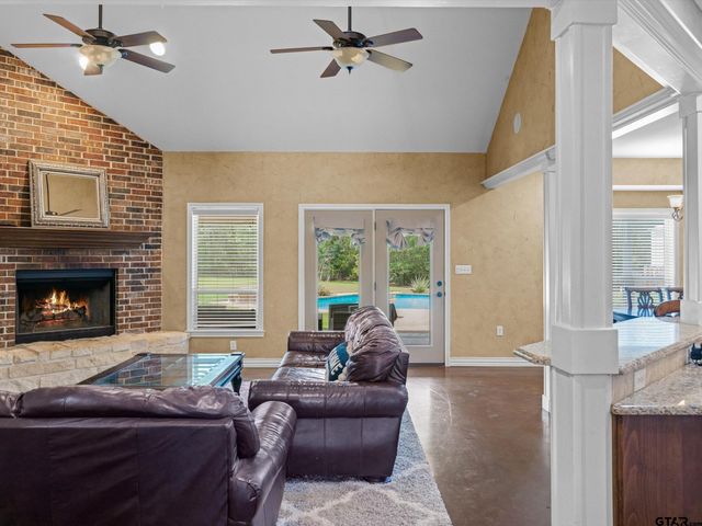 147 CR 4230, Winnsboro, TX 75494