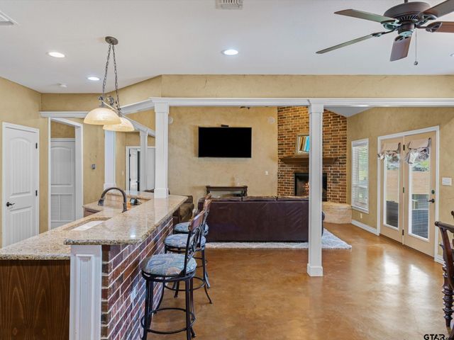 147 CR 4230, Winnsboro, TX 75494