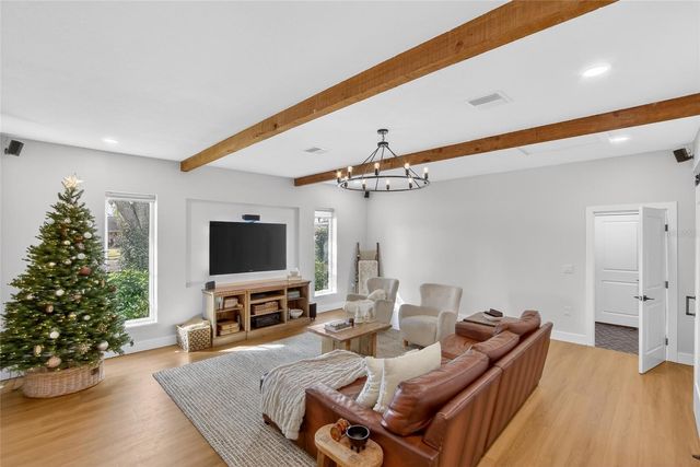 8063 QUINN COURT, Seminole, FL 33777