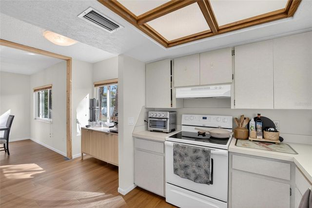 8063 QUINN COURT, Seminole, FL 33777