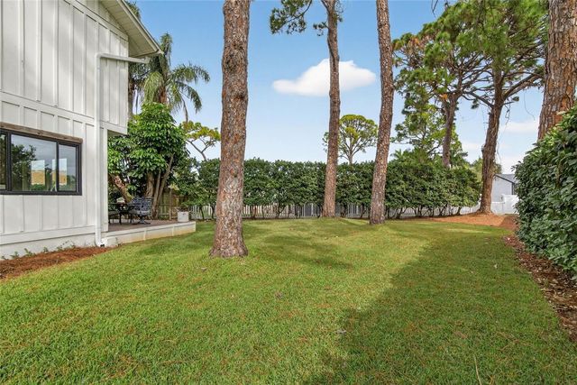 8063 QUINN COURT, Seminole, FL 33777