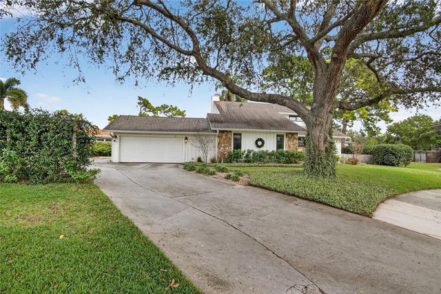 8063 QUINN COURT, Seminole, FL 33777