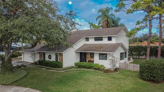 8063 QUINN COURT, Seminole, FL 33777