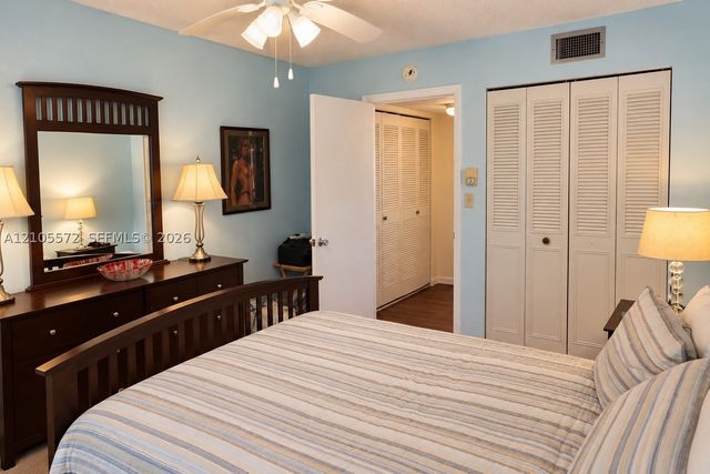 4191 NW 41st St 217, Lauderdale Lakes, FL 33319