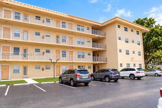 4191 NW 41st St 217, Lauderdale Lakes, FL 33319