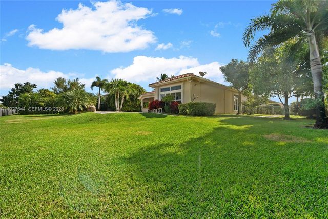 15275 SW 38th St 15275, Davie, FL 33331