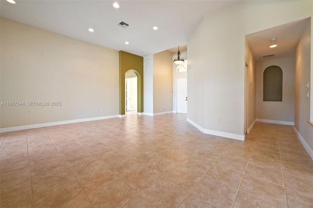 15275 SW 38th St 15275, Davie, FL 33331