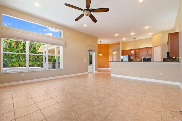 15275 SW 38th St 15275, Davie, FL 33331